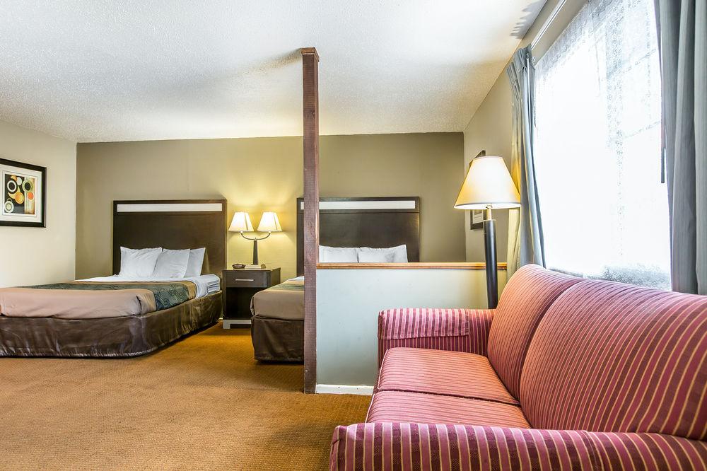 Econo Lodge Inn & Suites Уайрика Экстерьер фото