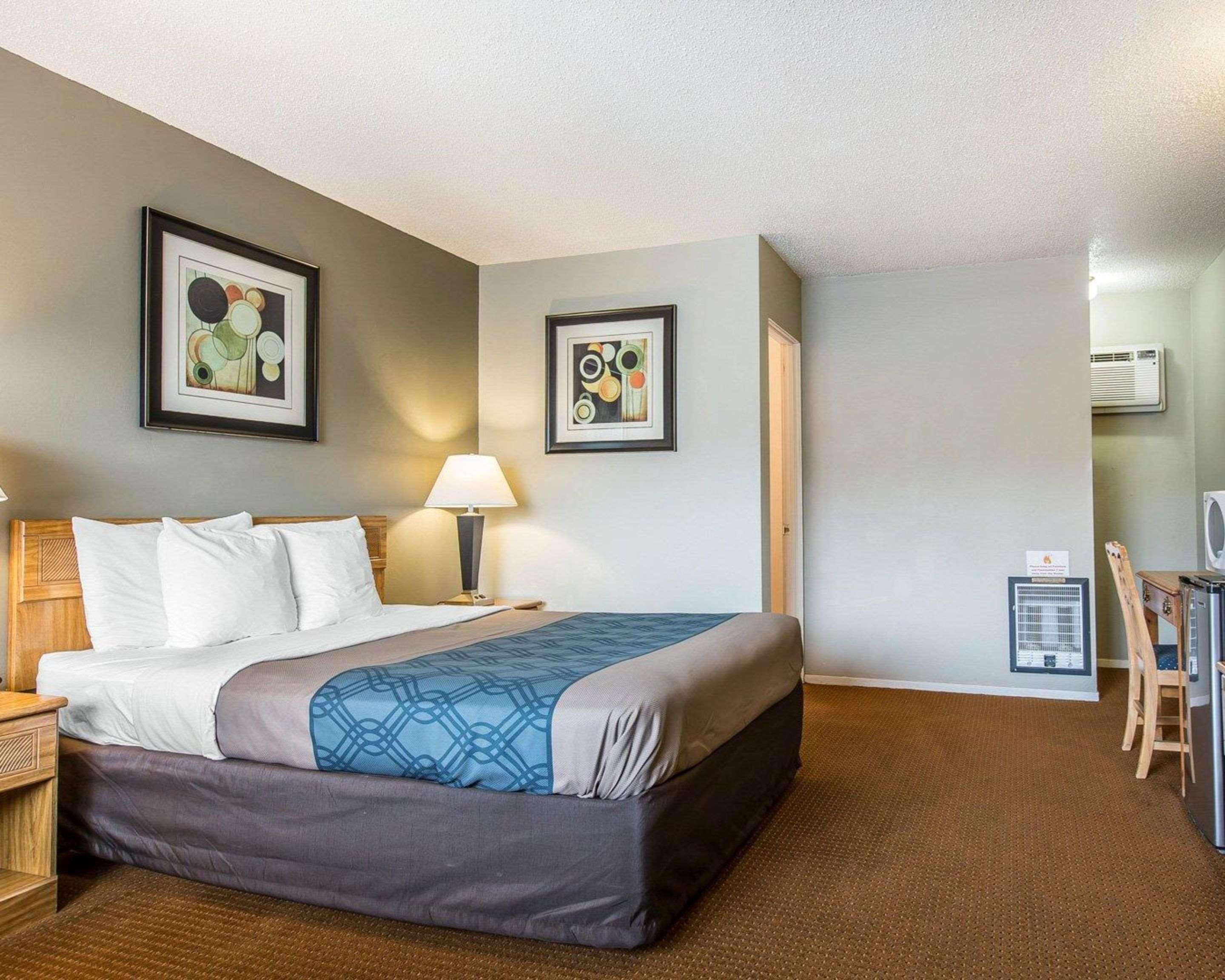 Econo Lodge Inn & Suites Уайрика Экстерьер фото