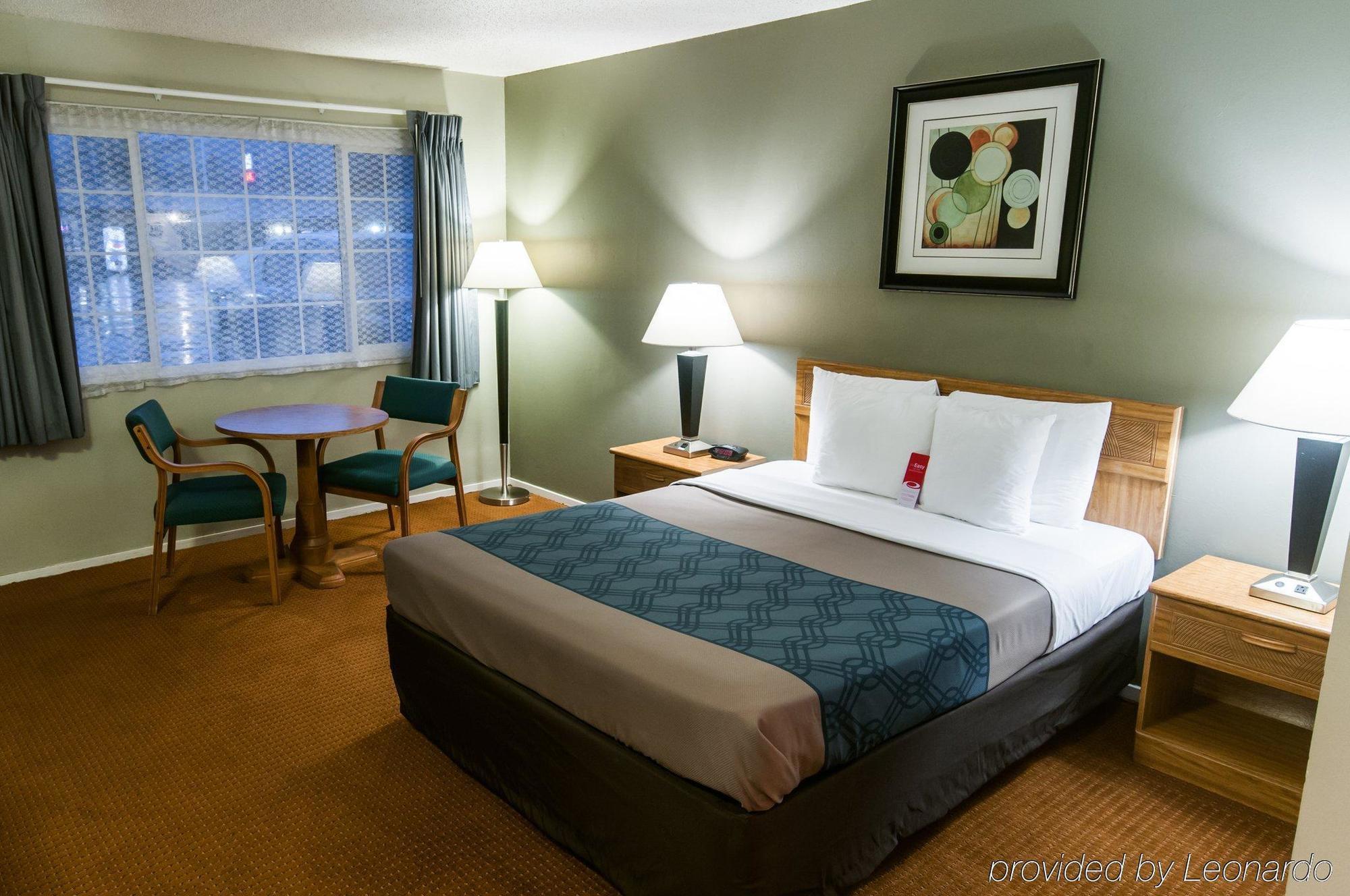 Econo Lodge Inn & Suites Уайрика Экстерьер фото