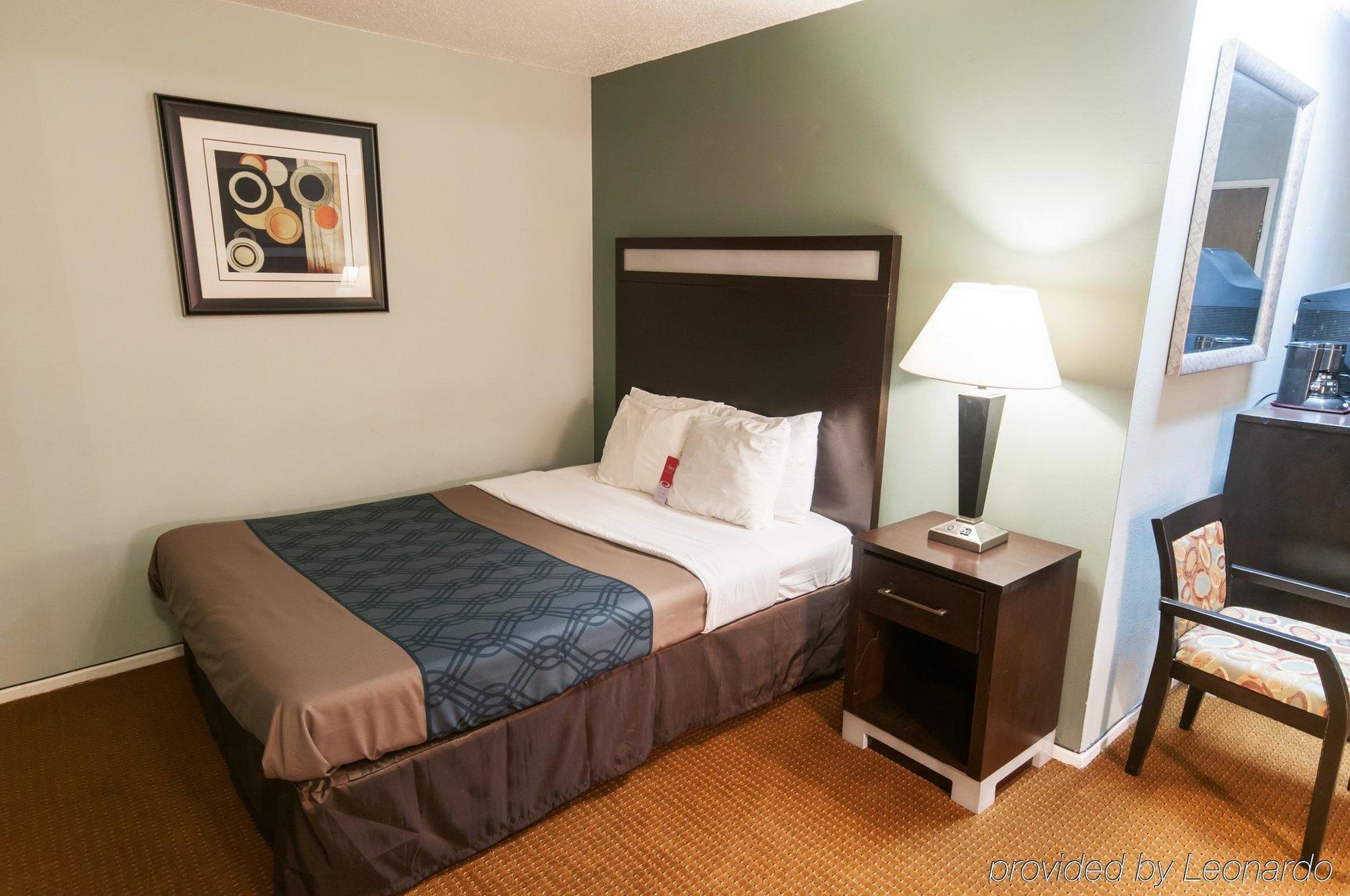 Econo Lodge Inn & Suites Уайрика Экстерьер фото